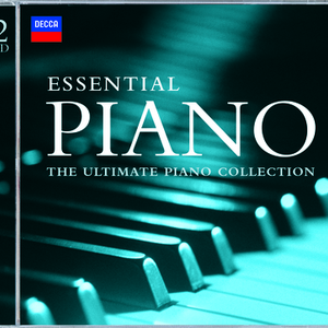 美女光着下体扒开内裤
